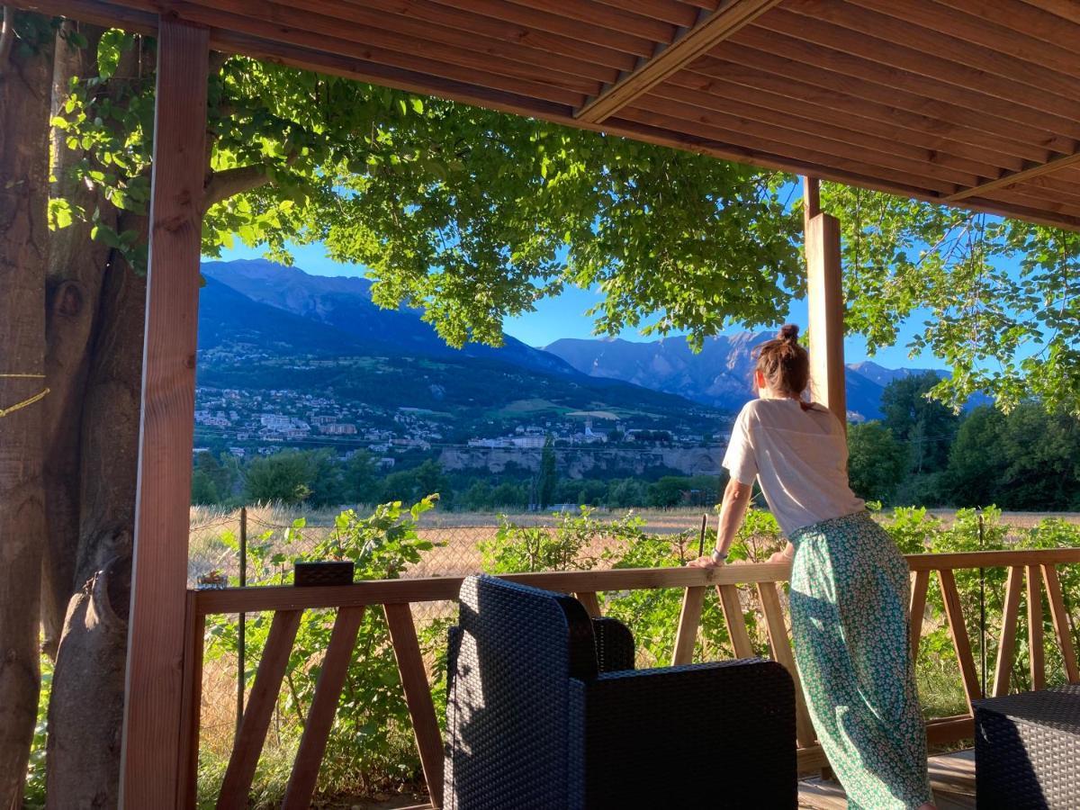 Camping Les Grillons Hotel Embrun Exterior foto