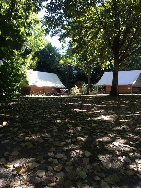 Camping Les Grillons Hotel Embrun Exterior foto